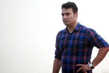 نقطه جوش هواداران؛ درگیری شدید لیدر با علی نظرمحمدی!/ دروازهبان سیلی خورد و سرمربی قرار دعوا گذاشت!
