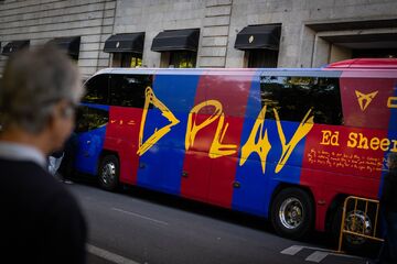 ویدیو| «عزیزم» اد شیرن خوش‌یمن نبود؛ واکنش فردوسی‌پور به شکست بارسلونا