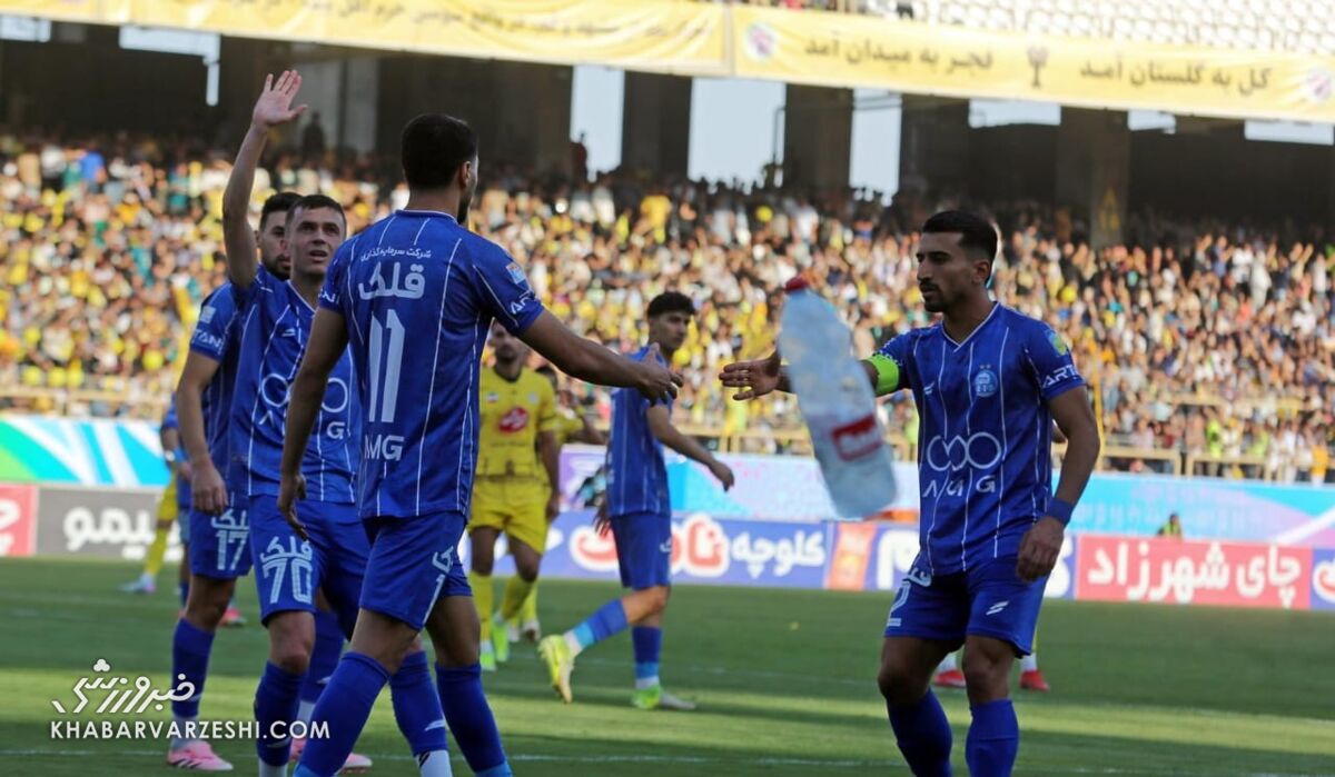 فجر - استقلال