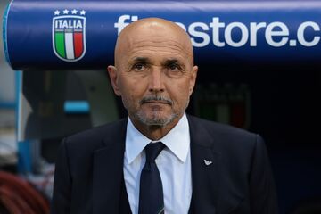 سرمربی سابق آتزوری گزینه اصلی هدایت بانوی پیر