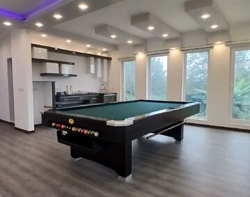 میز بیلیارد شارجمع‌کن چوبی | ترکیب اصالت، مهندسی و زیبایی در تولیدات حامدی بیلیارد