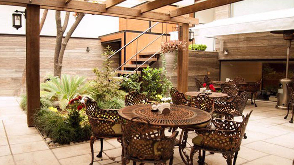 رستوران گیاهی آناندا