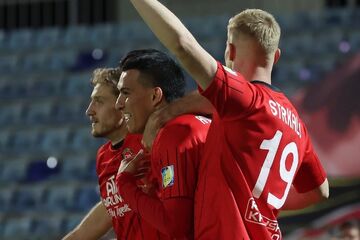 سوغاتی تلخ یک استقلالی برای اوسمار و کریم باقری 