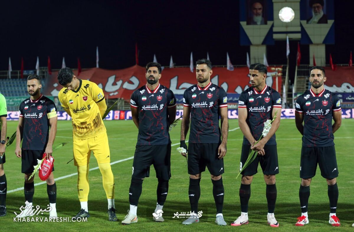 بازیکنان پرسپولیس مقابل تراکتور