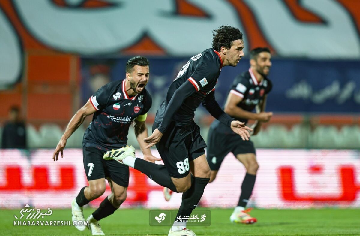 شادی گل مارکو باکیچ در دیدار تراکتور - پرسپولیس