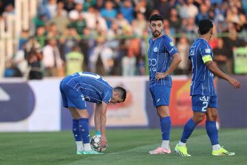 ویدیو| اعتراف بازیکن رقیب استقلال درباره صحنه پنالتی!