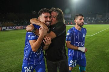 آمار هفته نهم که جدول واقعی و فدراسیونی یکی شد؛ ستاره‌های استقلال بدهکار هم نماندند!/ اشتباهات سریالی عجیب یک تیم، گلری که یادش رفت ضربه بزند!