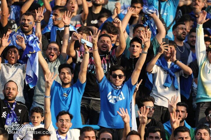 هواداران استقلال؛ استقلال - آلومینیوم