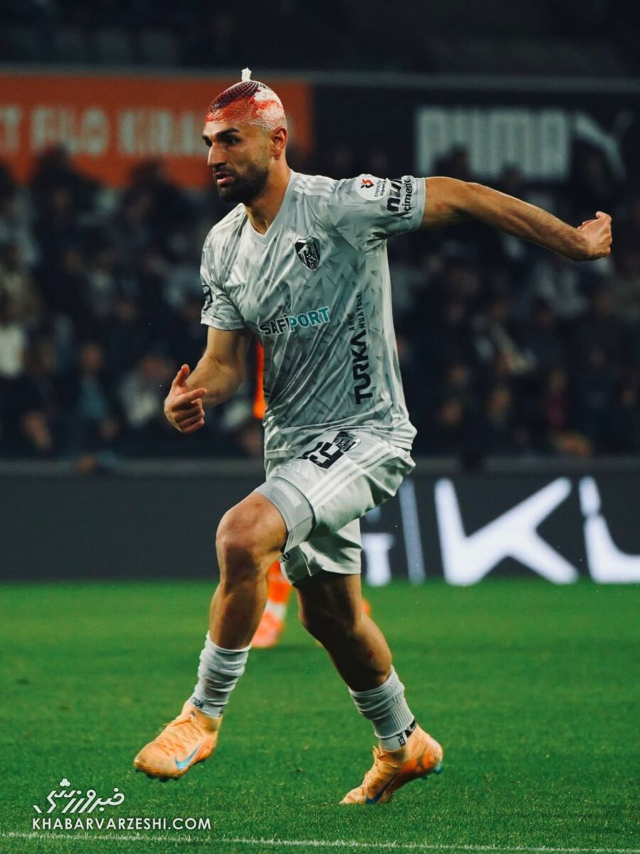 زمین فوتبال یا رینگ بوکس؟ مهاجم پیشین پرسپولیس غرق در خون +عکس