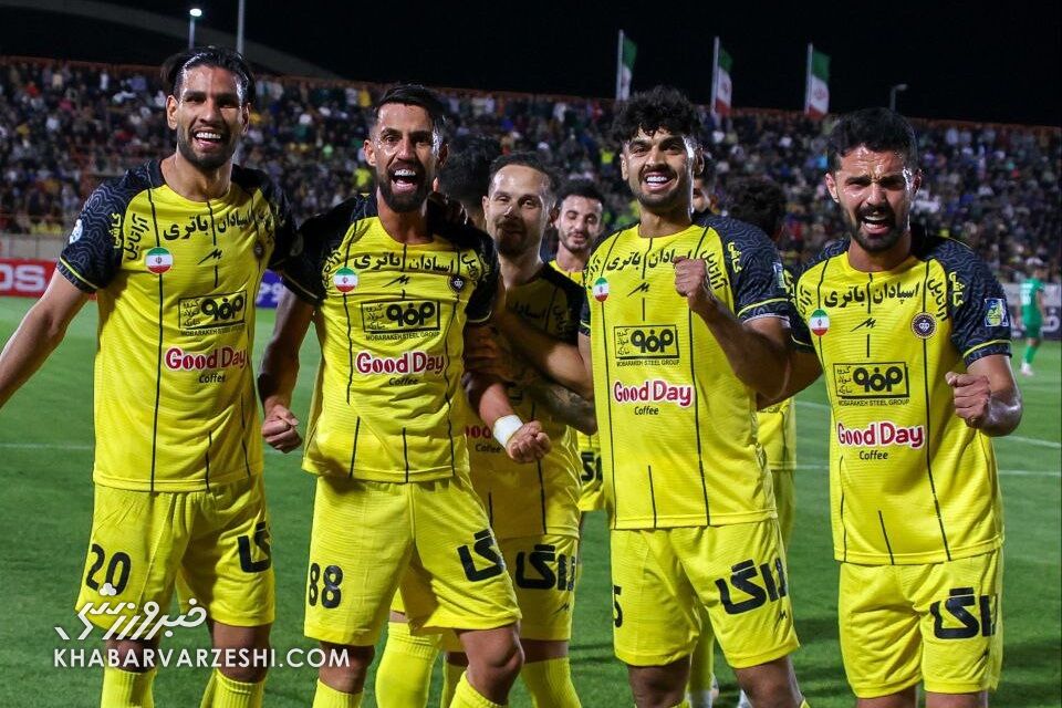 اسب محرم نویدکیا بدجور زین شده