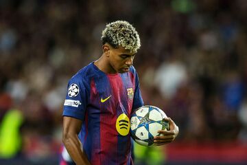 ویدیو| مهارت یامال در زدن ضربات کرنر