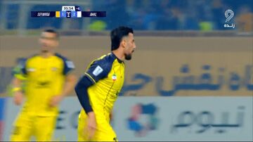 ویدیو| فرشته نجات سپاهان در دقیقه ۶+۹۰/ گل دوم به آخال با ضربه تماشایی عسکری