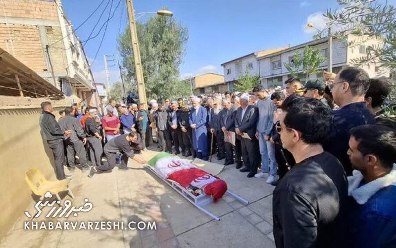 تشییع پیکر صابر کاظمی در آق قلا