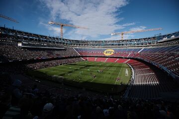 ویدیو| بازگشت باشکوه بارسلونا به نوکمپ؛ ۲۳ هزار هوادار برای تمرین، نه بازی!