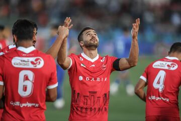 استوری سروش رفیعی برای بانوی هوادار پرسپولیس