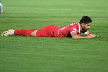 محمد عمری به پرسپولیسی‌ها پیام داد/ واکنش فوری به خراب شدن پنالتی +عکس