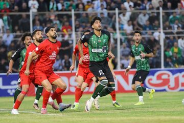 ویدیوی متفاوت خیبر از بازی مقابل تراکتور با چاشنی کری؛ الوعده وفا، به این بردها عادت کنید!