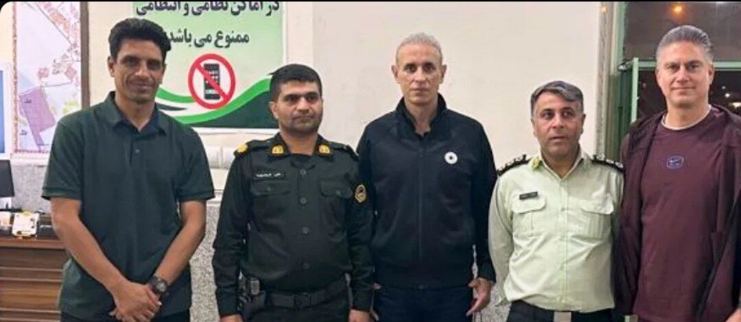 ورود یحیی گل‌محمدی به کلانتری/ همه چیز از اینجا شروع شد! +عکس