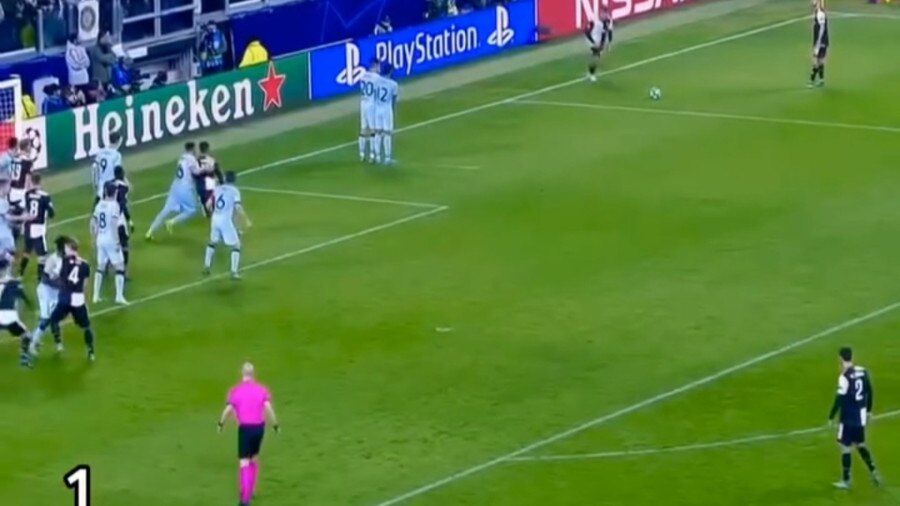 ویدیو| توپ‌هایی که از تنگ‌ترین زاویه راه خود را پیدا کردند