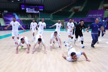 ویدیو| جشن شادی تیم ملی فوتسال پس از قهرمانی