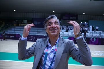 شمسایی پس از قهرمانی ایران: مانند زنجیر همه چیز را به هم وصل کنید برنده‌اید/ نشان دادیم تیم بزرگ کجا بزرگی می‌کند