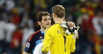 ویدیو| چالش «کی بهتر از من؟» با ایکر کاسیاس/ گلر اسپانیایی از کورتوا و نویر هم رد شد!