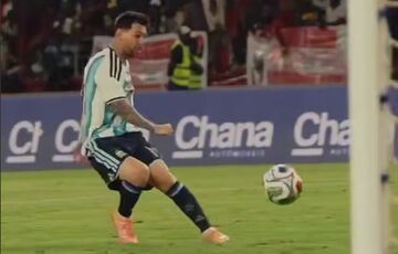 ویدیو| تکنیک و ضربه خاص مسی به توپ برای باز کردن دروازه