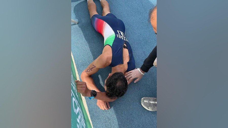 ویدیو| نماینده ایران در ریاض روی زمین افتاد و اشک ریخت!