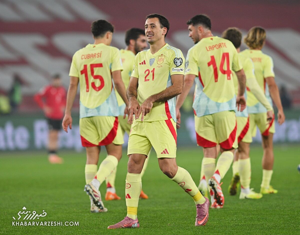 گرجستان ۰ - اسپانیا ۴/ ادامه شکستناپذیری لاروخا با چاشنی صدرنشینی