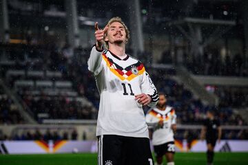 واکنش ستاره نوظهور آلمان به انتقاد مدیر بایرن‌مونیخ