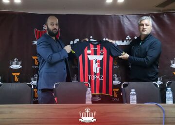 تیم ریشه‌دار رسماً به فوتبال ایران برگشت/ رونمایی از پیراهن‌های جدید پس از غیبت طولانی! +عکس