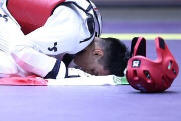 صید سخت طلای تکواندو؛ علیمرادیان بر سکوی قهرمانی ایستاد