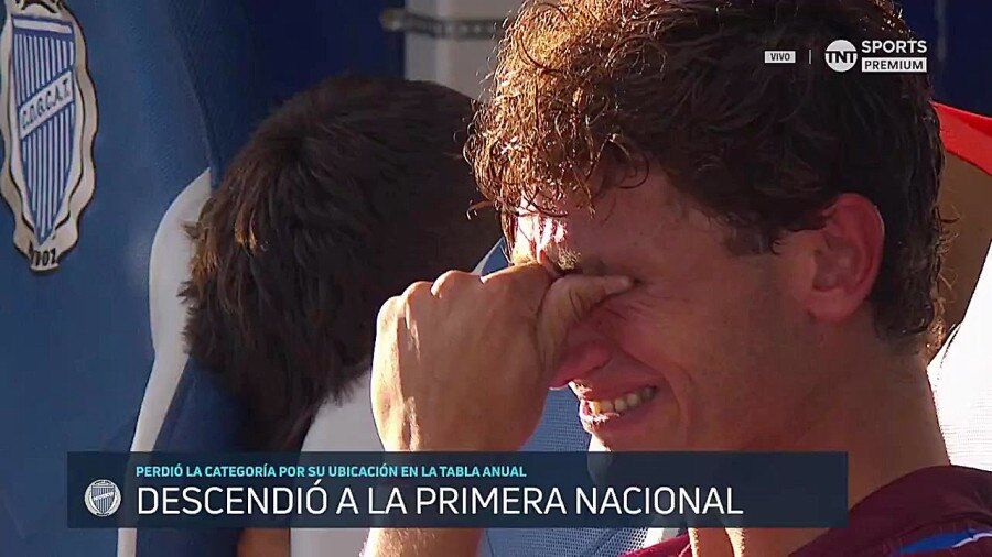 ویدیو| اشک‌های بازیکنان و هواداران تیم آرژانتینی در پس سقوط به دسته پایین!