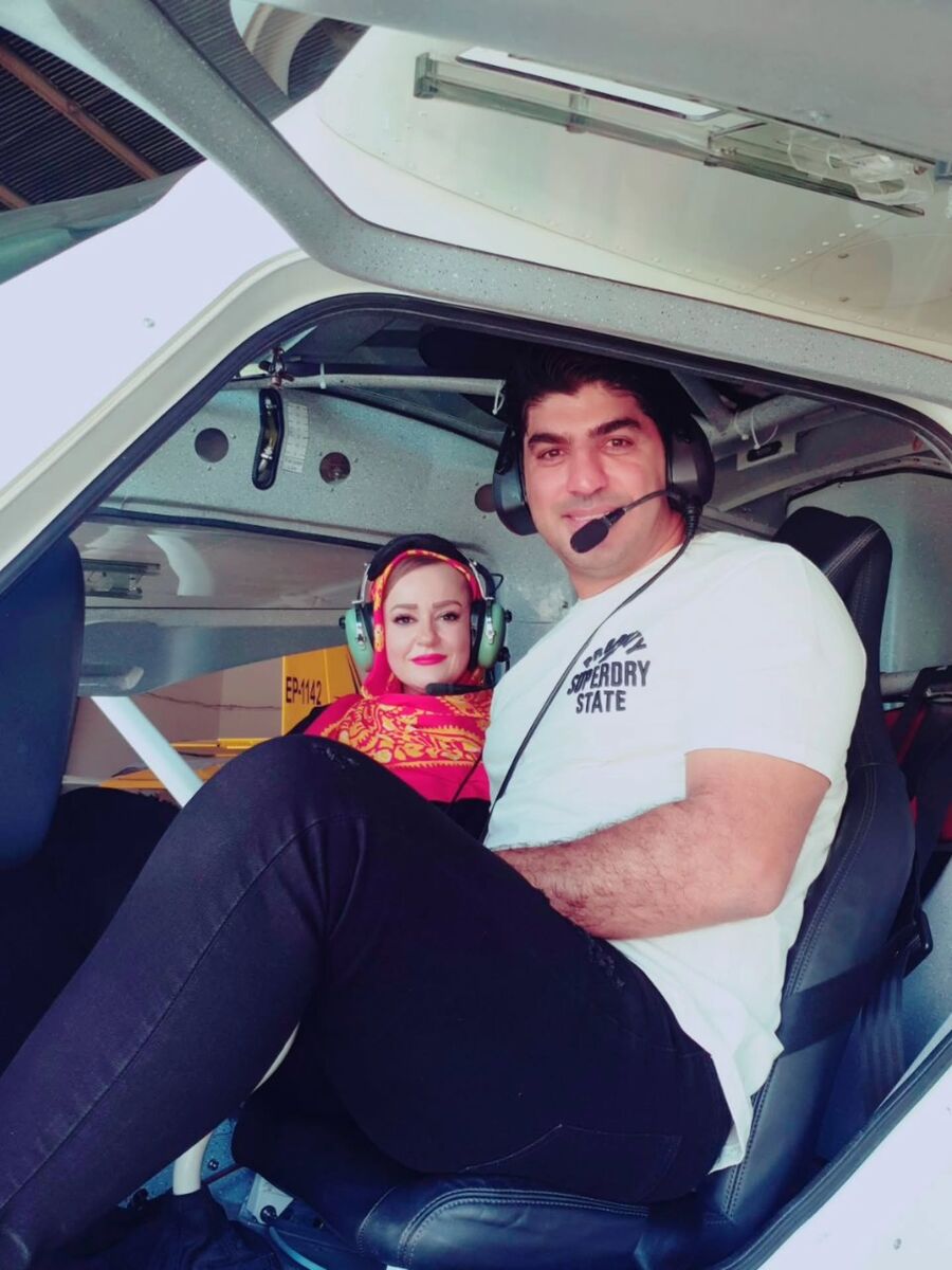 فوتبالیست سرشناس خلبان پرواز نعیمه نظامدوست! +عکس