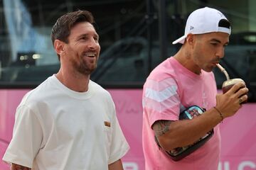 لوئیس سوارس: بازگشت من و مسی به بارسلونا قطعی‌ست/ لئو دوست دارد همه بدرخشند!