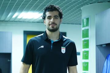 برتری قاطع شباب الاهلی در شب گلزنی عزت‌اللهی/ مورایس ۴ میخ شد