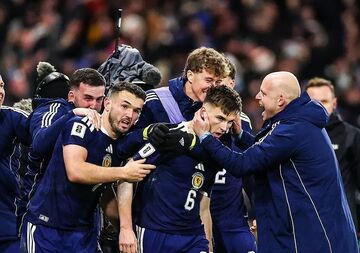 صعود به جام جهانی به قیمت از دست دادن تولد دختر ستاره گلزن!