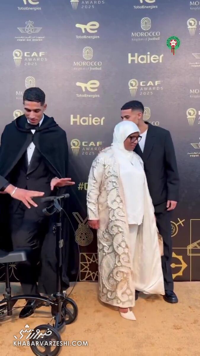 اسکوتر اشرف حکیمی در مراسم بهترینهای آفریقا