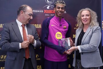 جاه‌طلبی ستاره بارسلونا ادامه دارد/ یامال همه جوایز را می‌خواهد