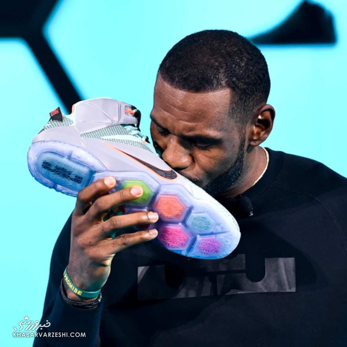 لبرون جیمز و نایکی