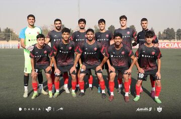 پیروزی پرسپولیس مقابل پسران مهدوی‌کیا