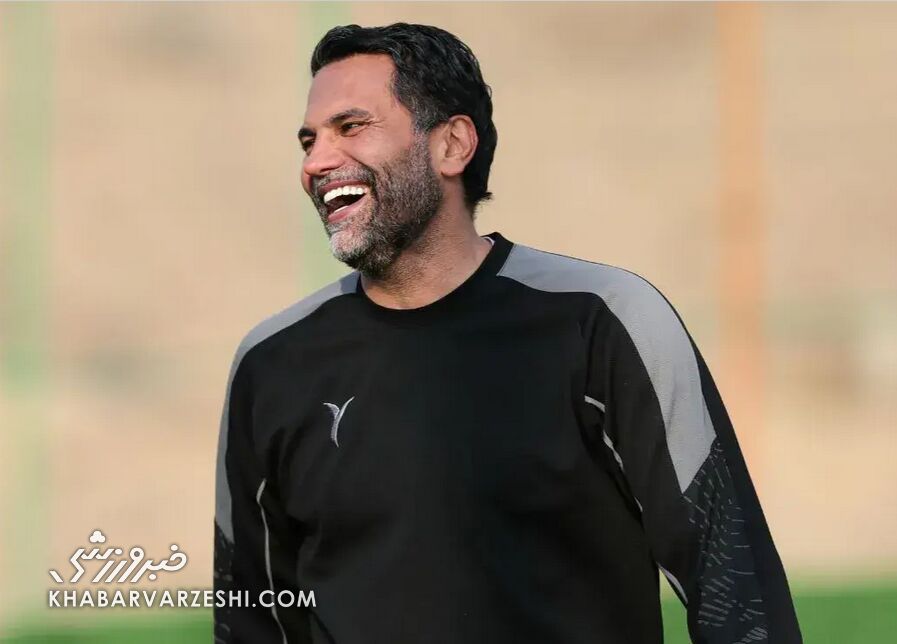 یاغی بزرگ فوتبال ایران: پرسپولیسی‌ها بیشتر هستند اما استقلالی‌ها باکلاسند!