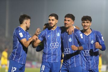 انتقاد پیشکسوت استقلال از مهاجمان ساپینتو؛ با این همه پول چرا گلزن نمی‌آوریم