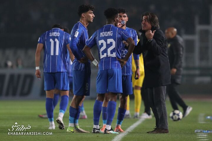 ریکاردو ساپینتو و بازیکنان استقلال؛ استقلال - الوصل