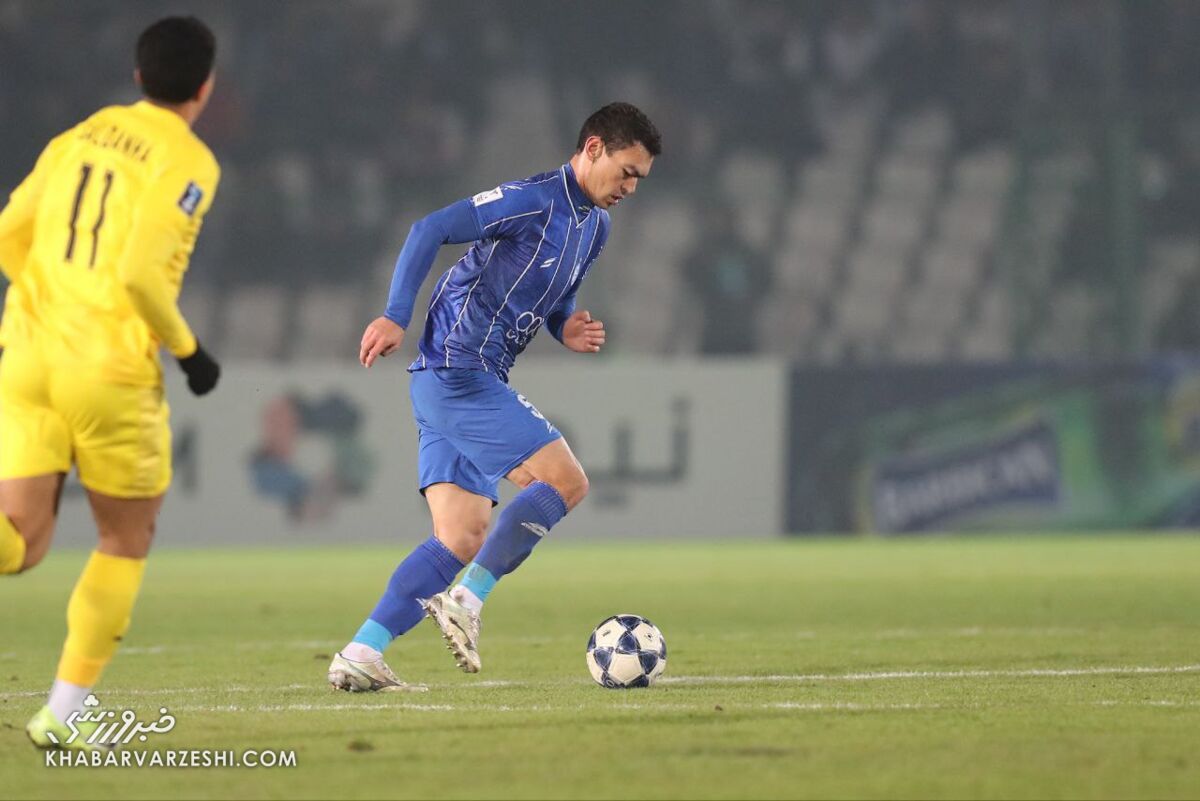 رستم آشورماتوف