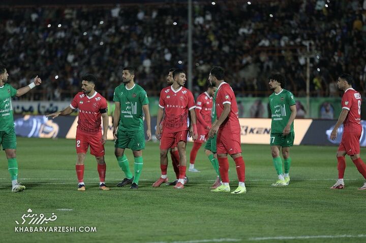 شمس آذر - پرسپولیس