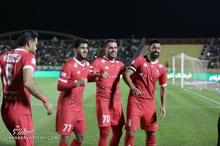 شادی گل اوستون اورونوف؛ شمس آذر - پرسپولیس