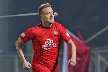 حسرت استقلال و پرسپولیس؛ خارجی‌های گلزنی که نصف دستمزد نیمکت‌نشین‌های پایتخت می‌گیرند!