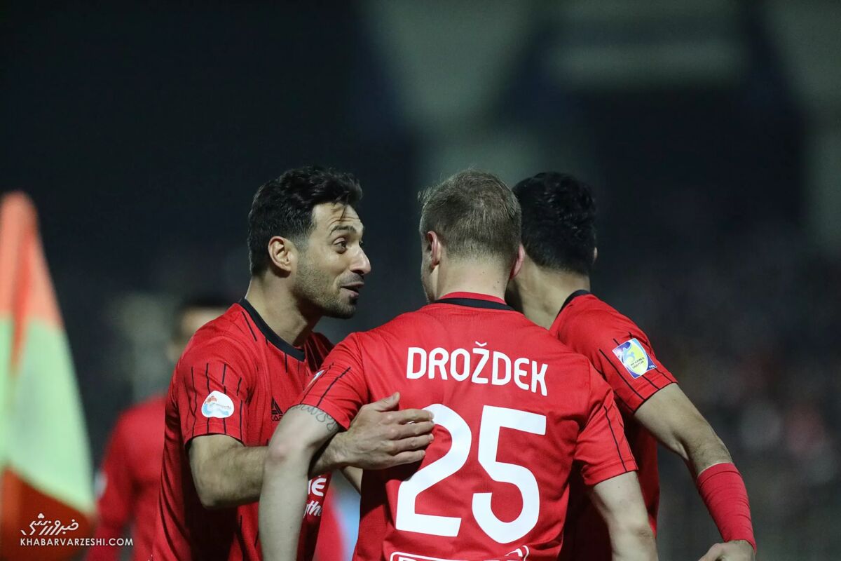 اسکوچیچ با تراکتور مدعی صدرنشینی را زیر گرفت!