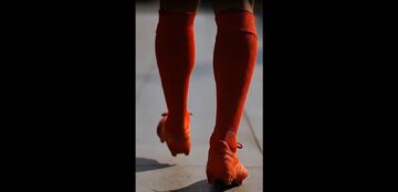 با استوک قرمز مقابل برج میلاد/ ویدیوی فولاد برای بازی با استقلال